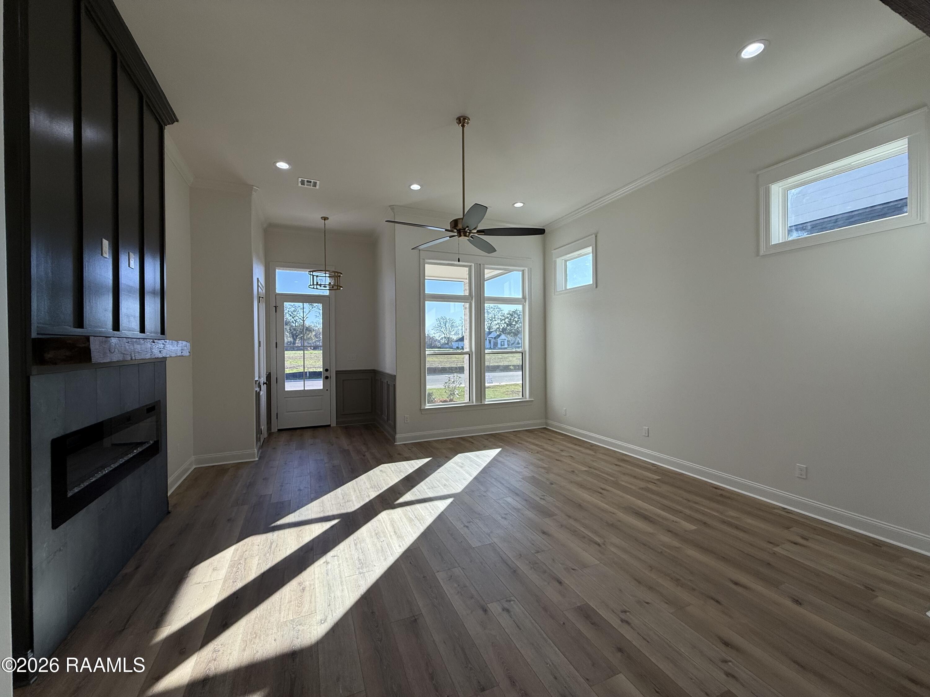 102 Spring Meadow Drive Broussard, LA 70518 - Photo 2 of 18 IMG_3778