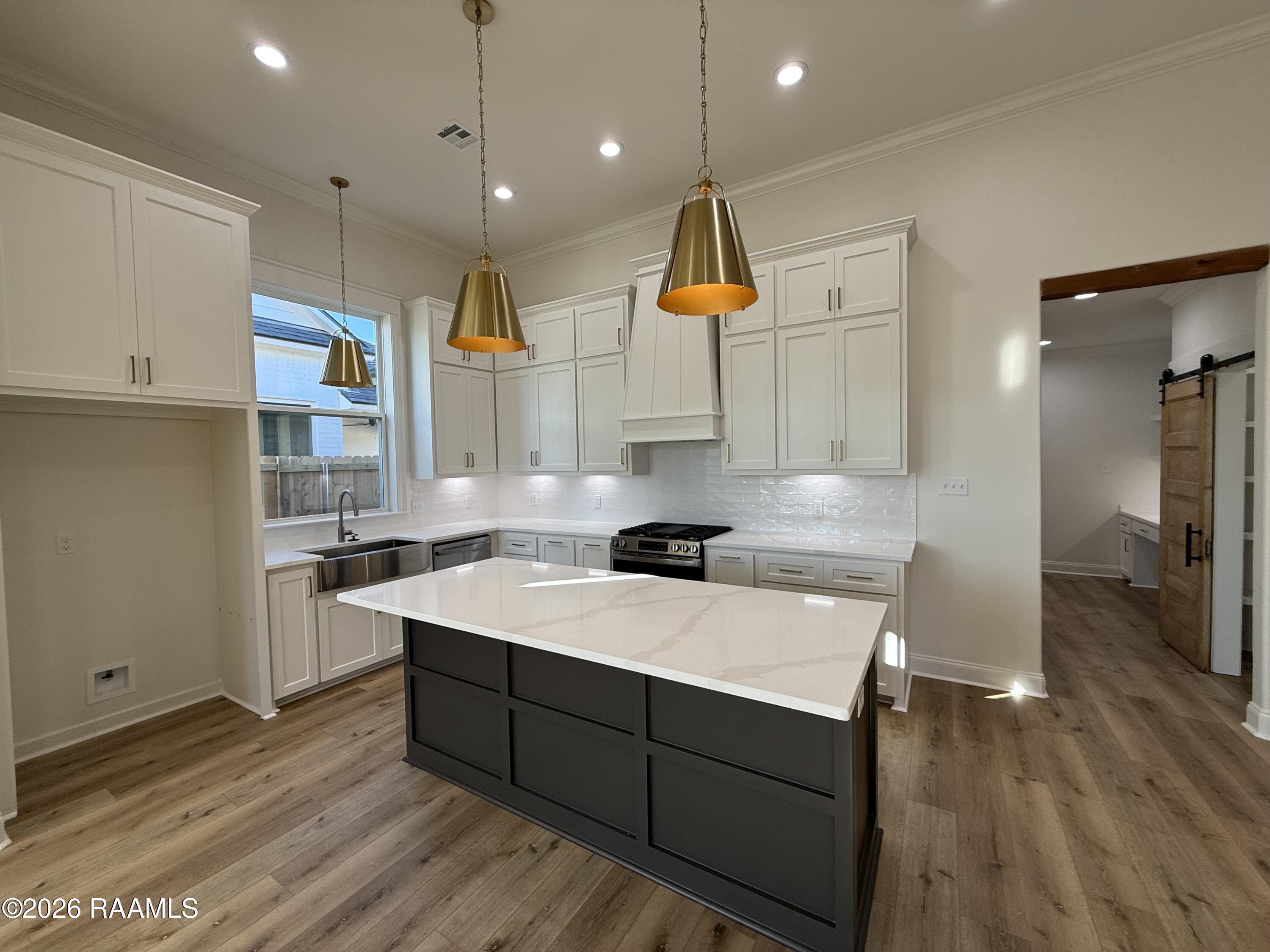 102 Spring Meadow Drive Broussard, LA 70518 - Photo 4 of 18 IMG_3780