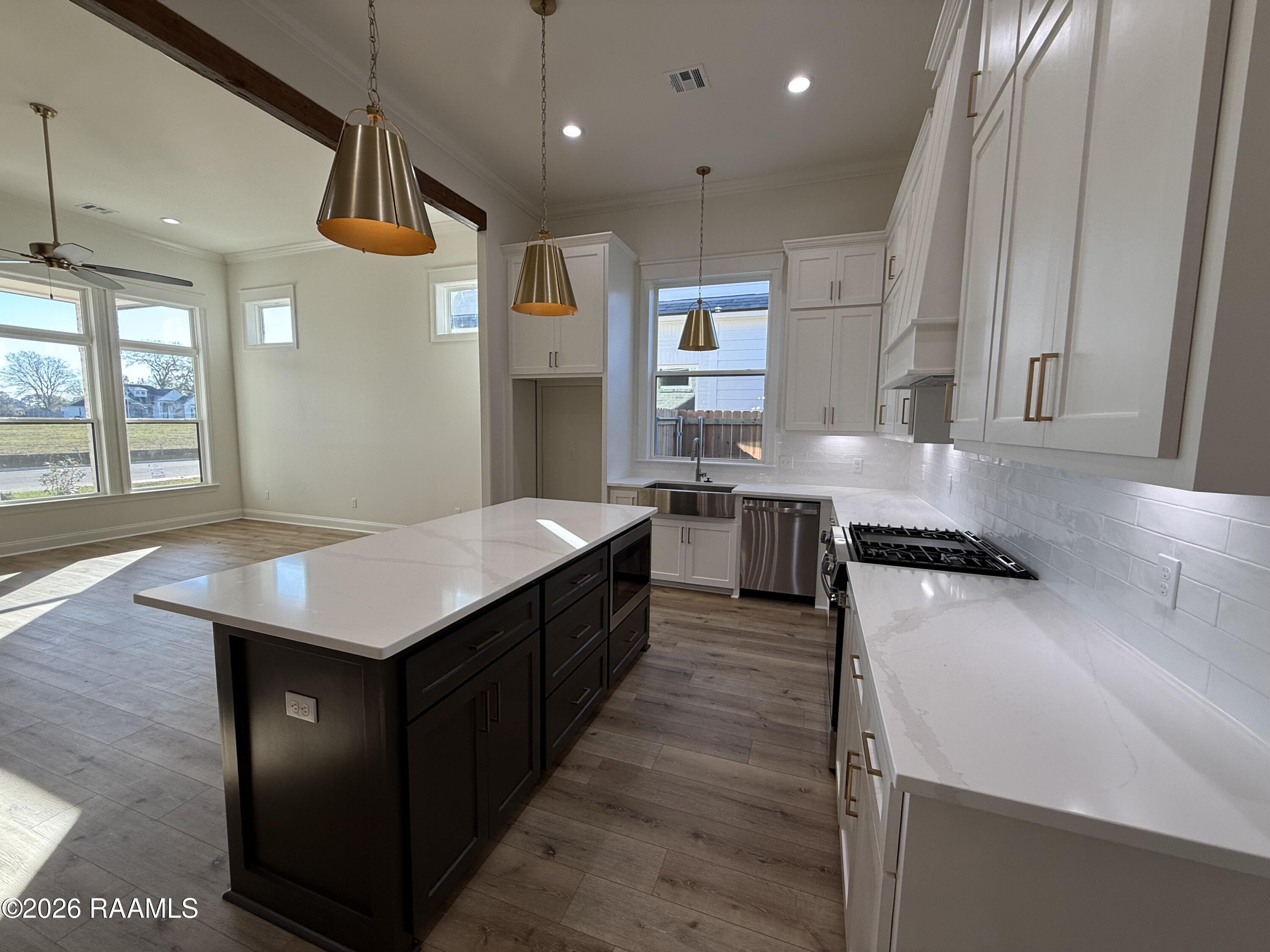 102 Spring Meadow Drive Broussard, LA 70518 - Photo 6 of 18 IMG_3782