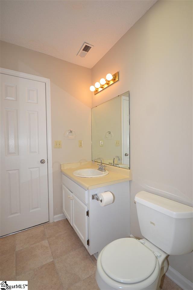 6 Spaniel Court, Unit B Greenville, SC 29607 - Photo 11 of 17 Gallery Image 11