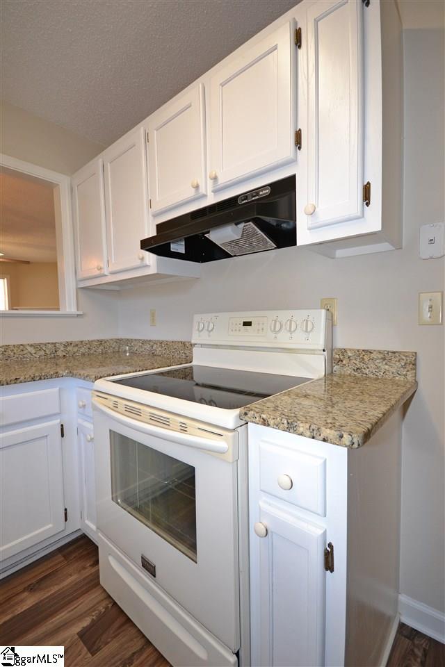 6 Spaniel Court, Unit B Greenville, SC 29607 - Photo 6 of 17 Gallery Image 6