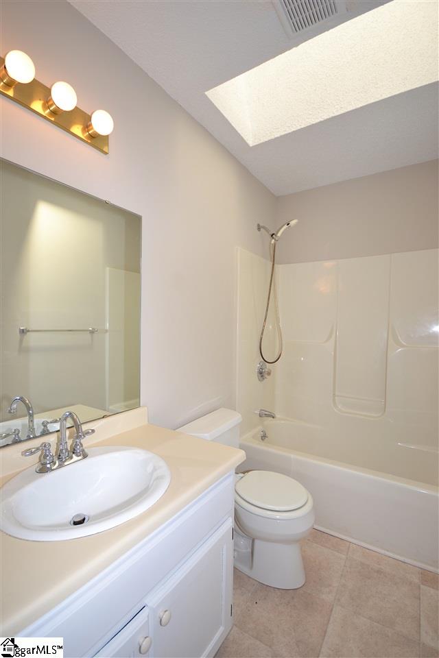 6 Spaniel Court, Unit B Greenville, SC 29607 - Photo 10 of 17 Gallery Image 10