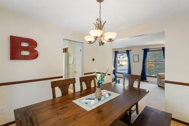 $299,999 | 1713 Suffolk Avenue, Portage, MI 49024