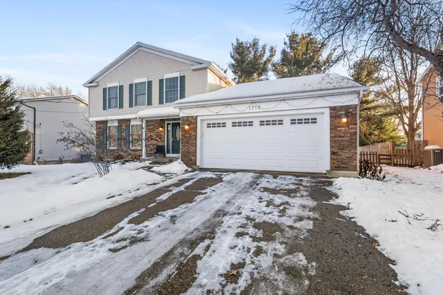 $299,999 | 1713 Suffolk Avenue, Portage, MI 49024