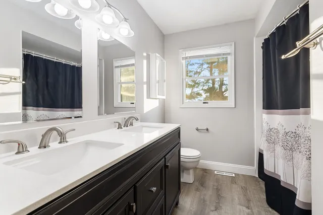 $299,999 | 1713 Suffolk Avenue, Portage, MI 49024