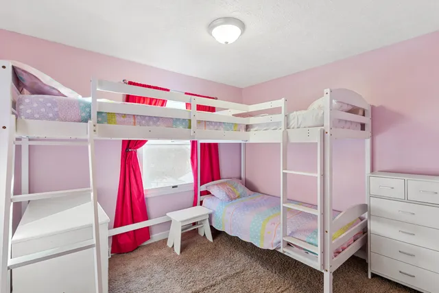 $299,999 | 1713 Suffolk Avenue, Portage, MI 49024