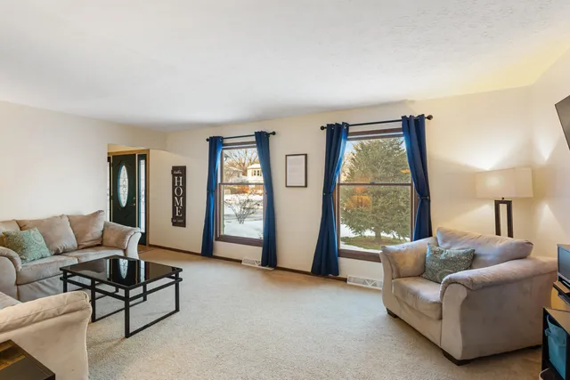 $299,999 | 1713 Suffolk Avenue, Portage, MI 49024