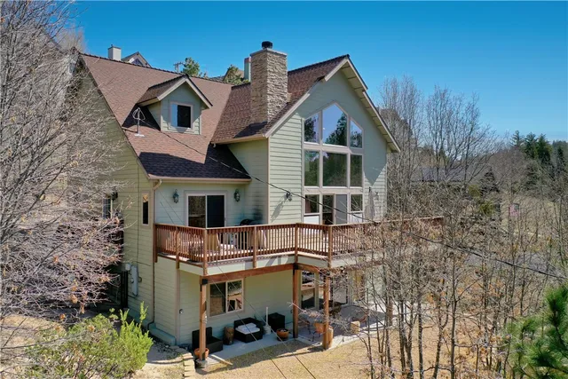 $899,000 | 756 Brentwood Drive, Lake Arrowhead, CA 92352