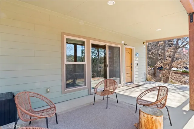 $899,000 | 756 Brentwood Drive, Lake Arrowhead, CA 92352