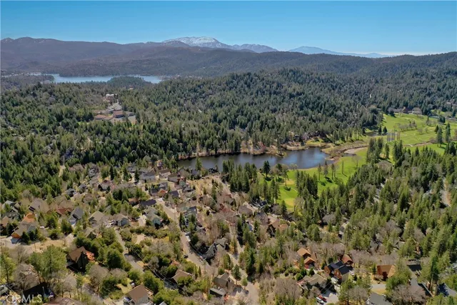 $899,000 | 756 Brentwood Drive, Lake Arrowhead, CA 92352
