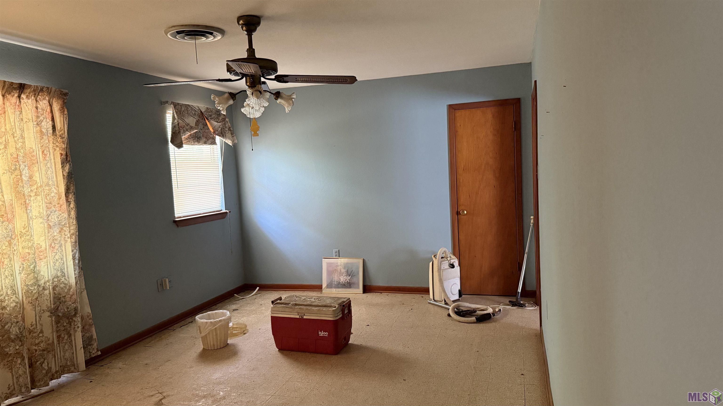 15709 Denham Road Central, LA 70770 - Photo 8 of 27 dining