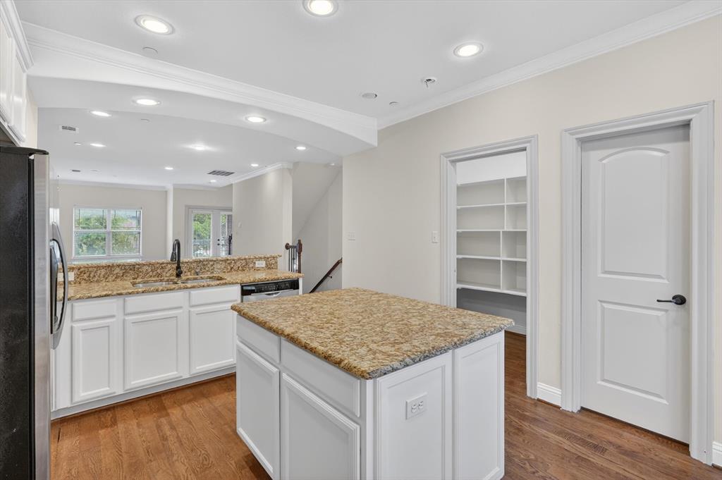 5747 Prospect Avenue, Unit B Dallas, TX 75206 - Photo 11 of 26