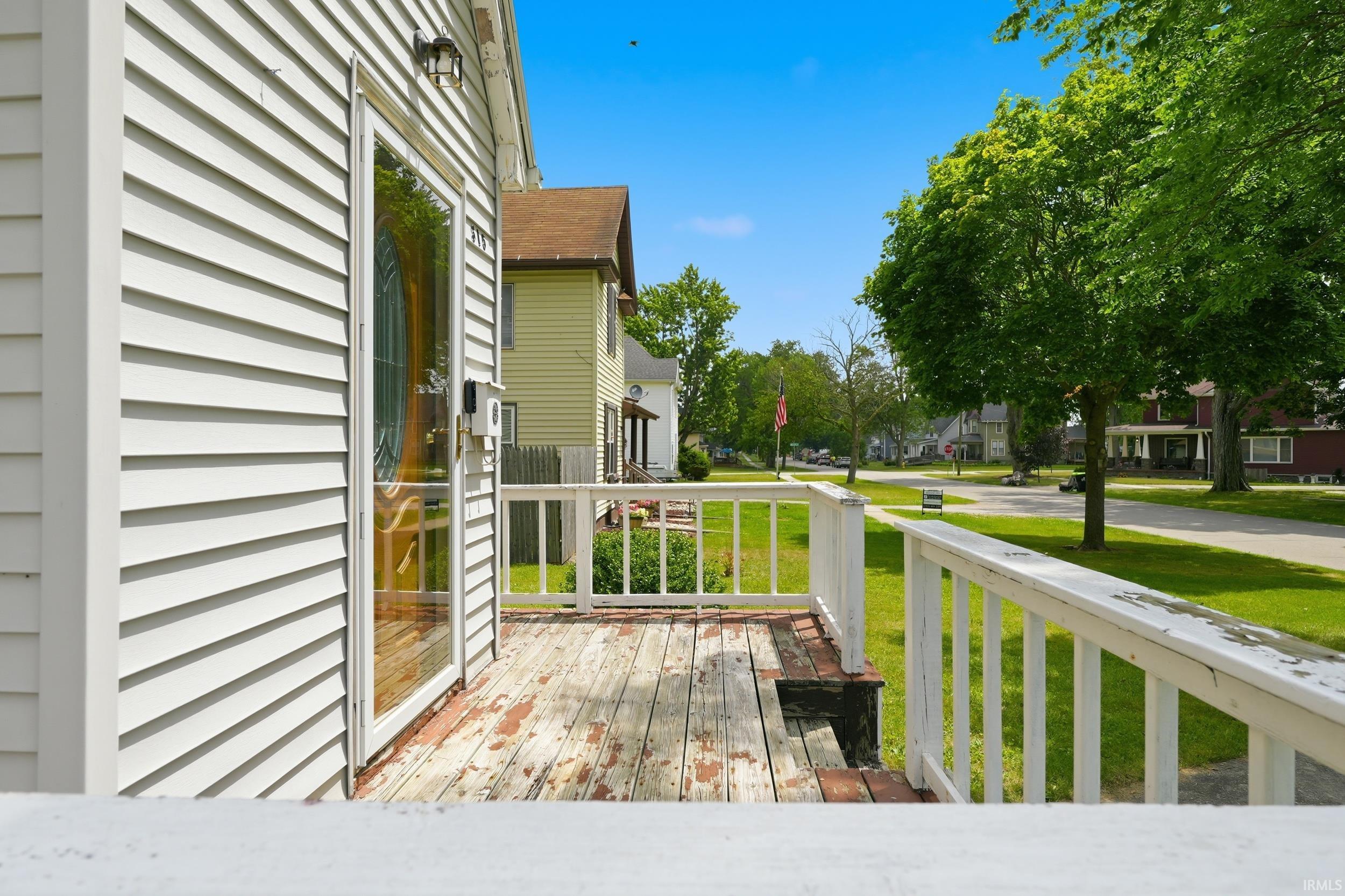 315 West Oak Street Butler, IN 46721 - Photo 6 of 41