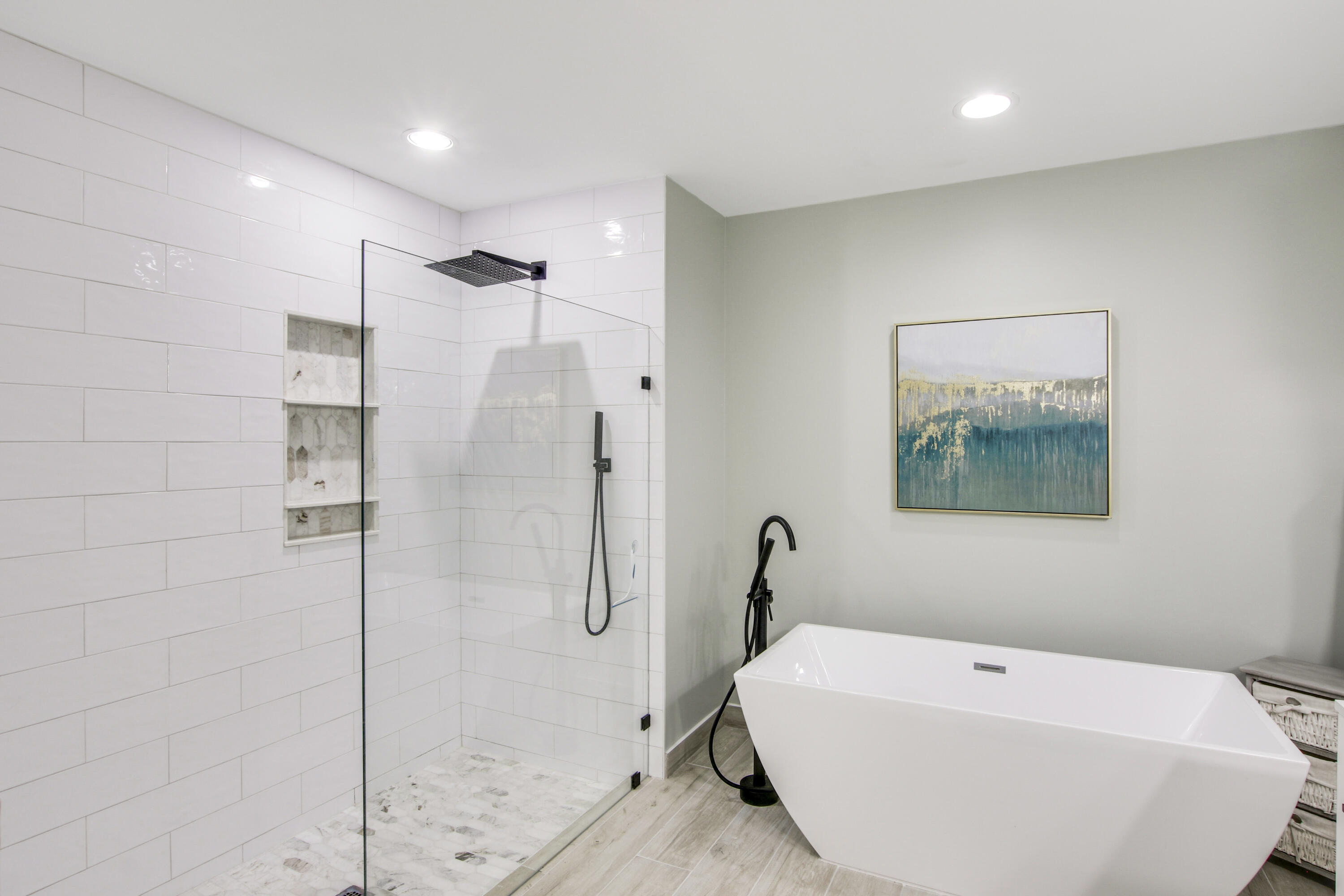 114 Ridge Road Jupiter, FL 33477 - Photo 11 of 28 Master Bath