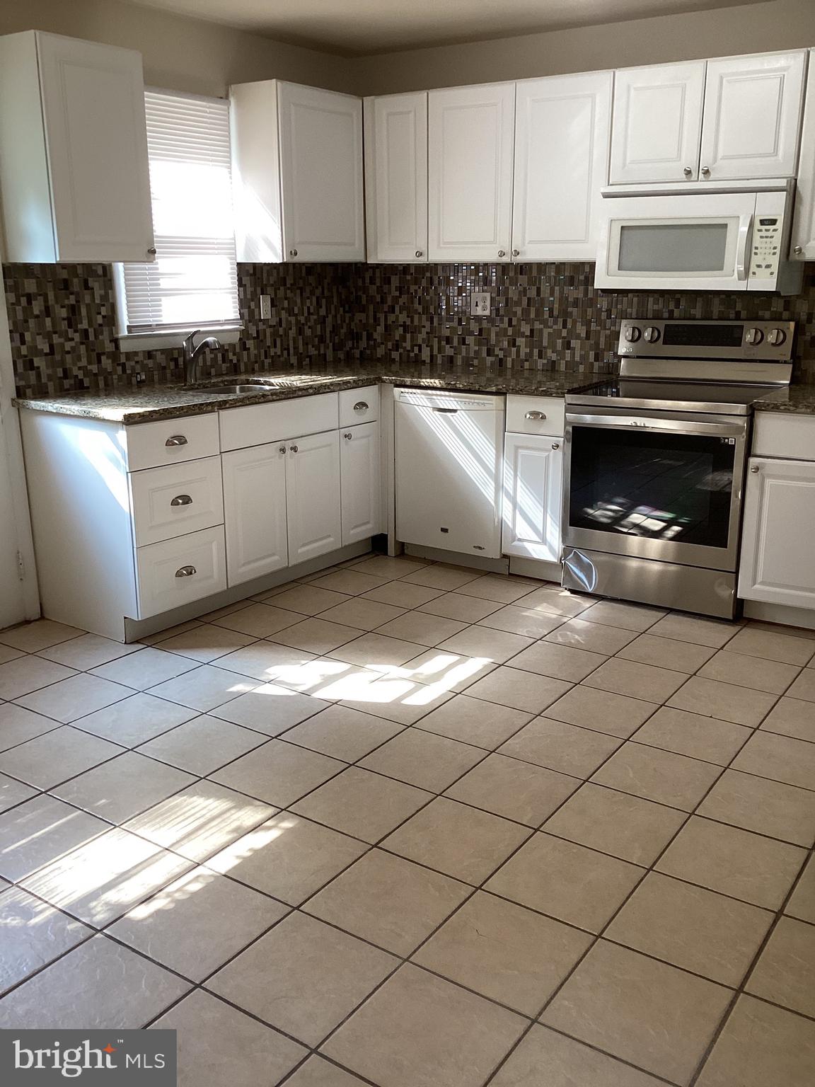 130 Charles Place Indian Head, MD 20640 - Photo 14 of 26 Kitchen