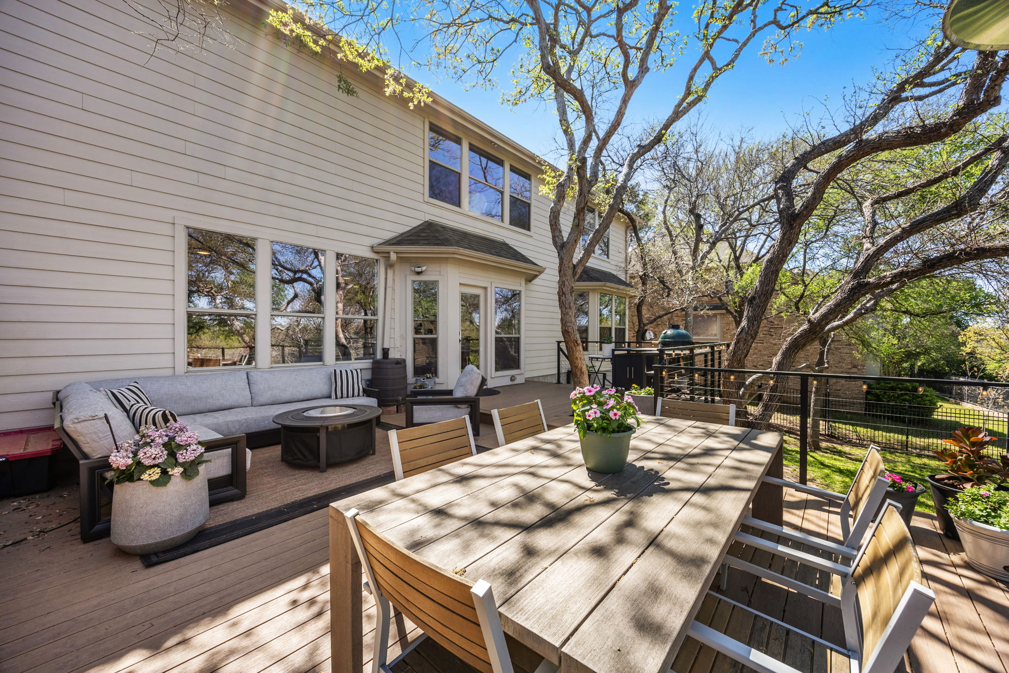 128 Las Colinas Drive Georgetown, TX 78628 - Photo 30 of 38 a view of outdoor dining space with seating area