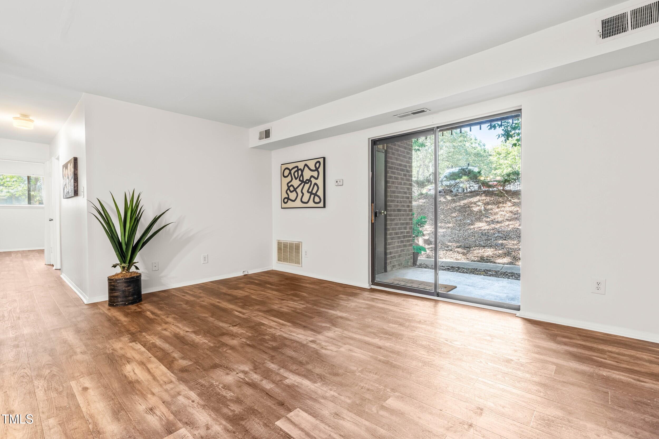 1212 Schaub Drive, Unit C Raleigh, NC 27606 - Photo 11 of 23 11_dsc03286