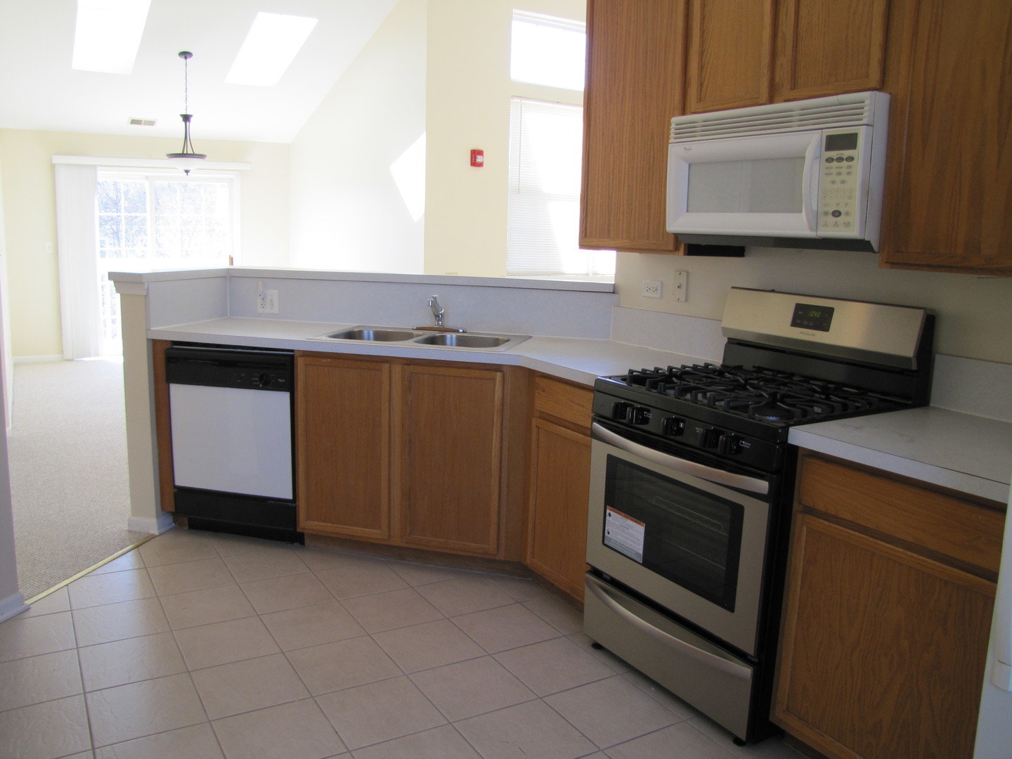 2235 Waterleaf Court, Unit 203 Naperville, IL 60564 - Photo 3 of 16