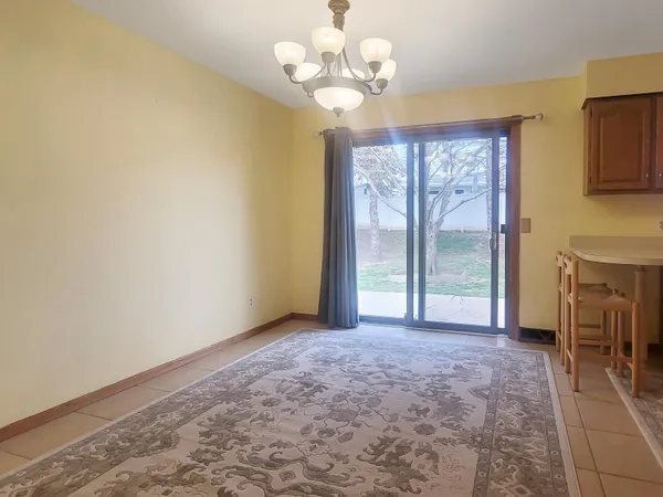 $1,500 | 445 Peach Street, East Dubuque, IL 61025