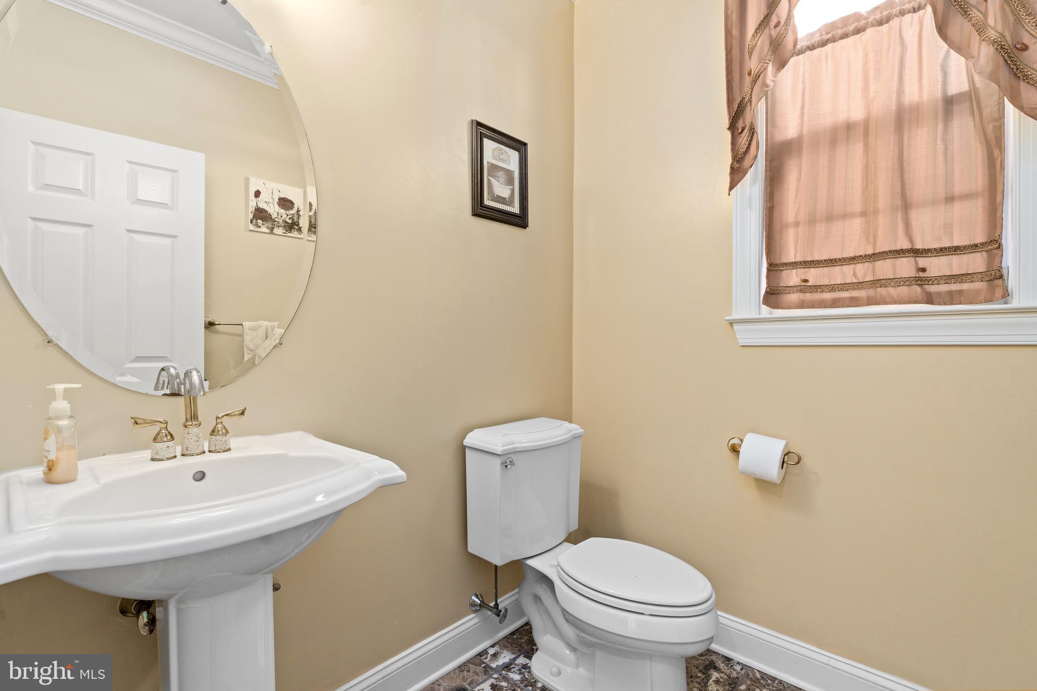 803 Derius Drive Mickleton, NJ 08056 - Photo 27 of 55 1st Floor Half Bathroom