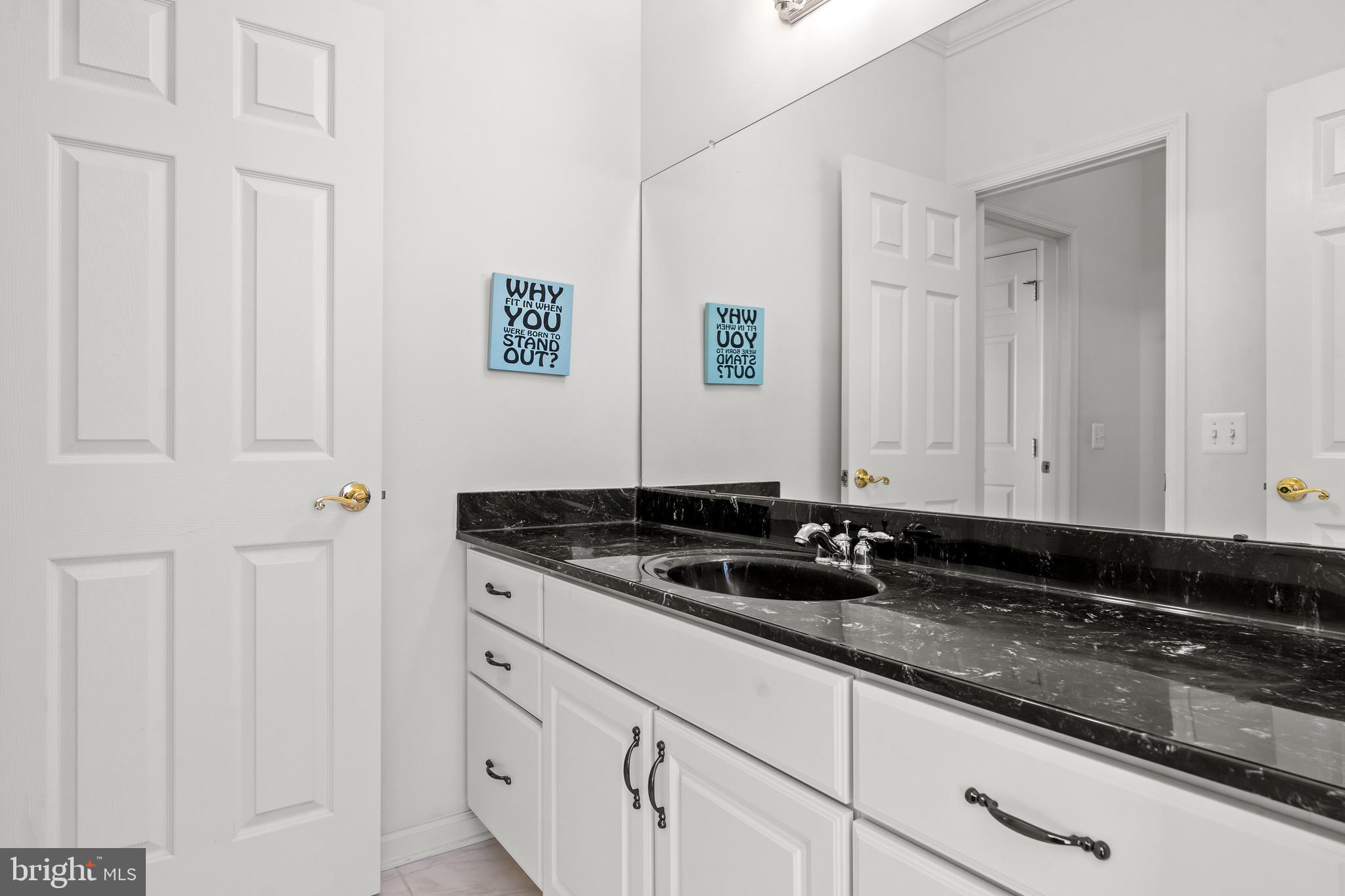 803 Derius Drive Mickleton, NJ 08056 - Photo 40 of 55 Jack and Jill Bathroom