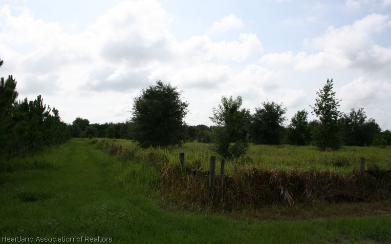 2581 Polk Road Bowling Green, FL 33834 - Photo 20 of 22 Gallery Image 20