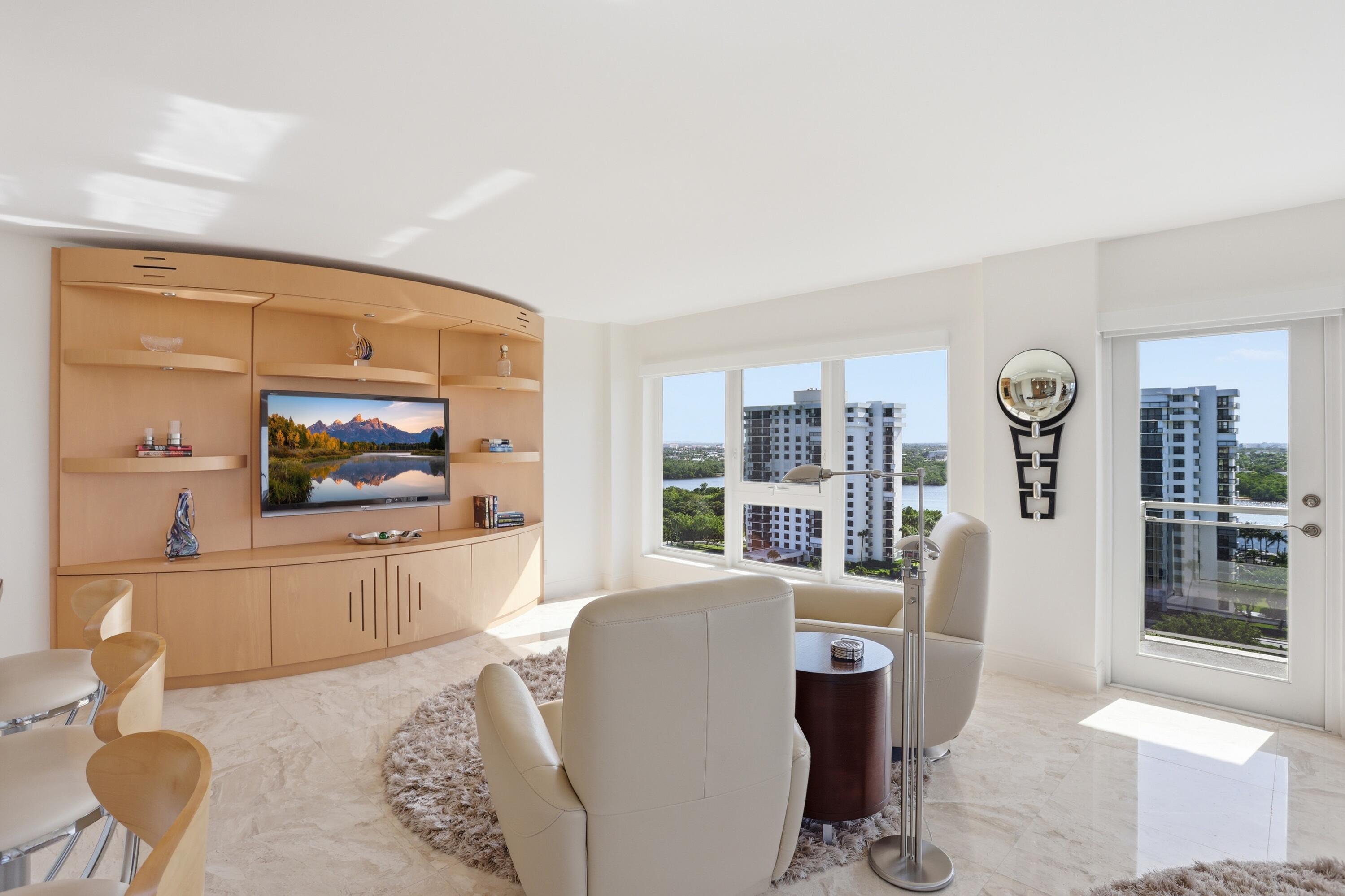 2066 North Ocean Boulevard, Unit 14NW Boca Raton, FL 33431 - Photo 18 of 39 FAMILY ROOM