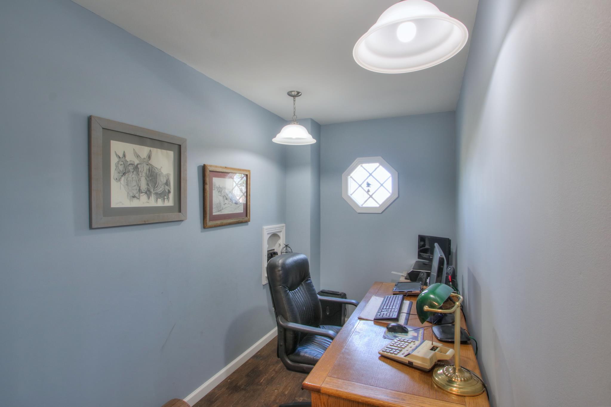 258 Cedar Park Road Centerville, TN 37033 - Photo 16 of 30 Nice office space right off the kitchen with pocket doors for privacy.