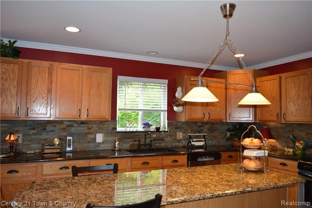 3625 Dunning Road Rochester Hills, MI 48309 - Photo 13 of 58
