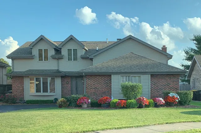 $379,900 | 3235 192nd Street, Lansing, IL 60438