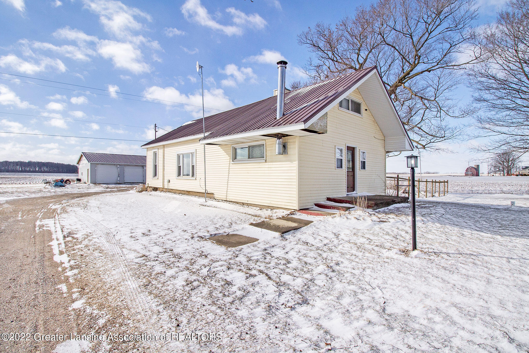 3647 West Townsend Road St. Johns, MI 48879 - Photo 2 of 26 IMG_2223
