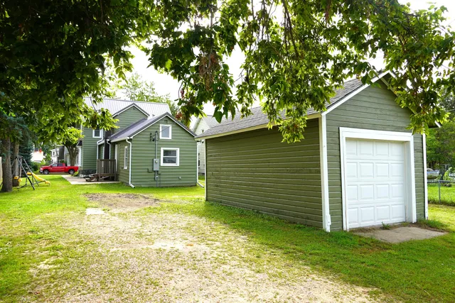 $264,900 | 1407 McLean Avenue, Tomah, WI 54660