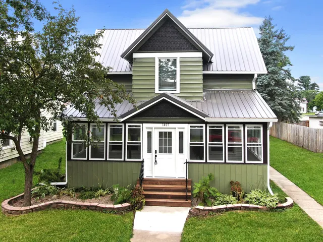 $264,900 | 1407 McLean Avenue, Tomah, WI 54660