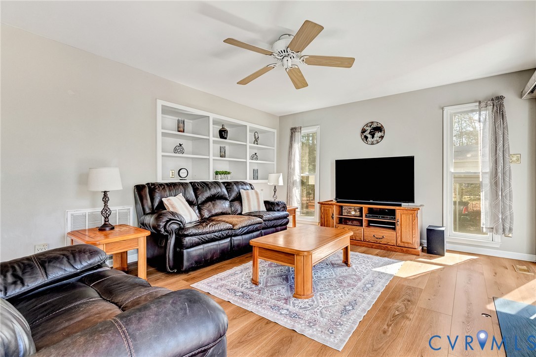 12412 Walkes Quarter Road Chesterfield, VA 23838 - Photo 7 of 44