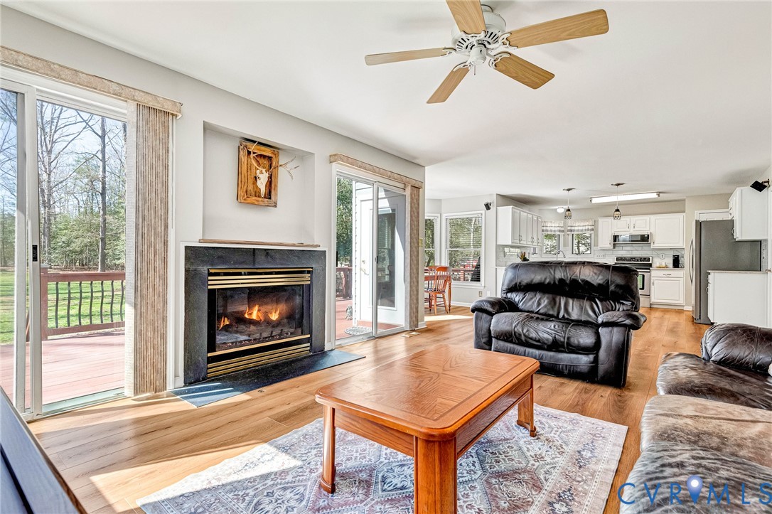 12412 Walkes Quarter Road Chesterfield, VA 23838 - Photo 9 of 44