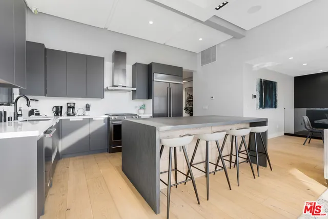 $13,900 | 2515 Thames Street, Los Angeles, CA 90046