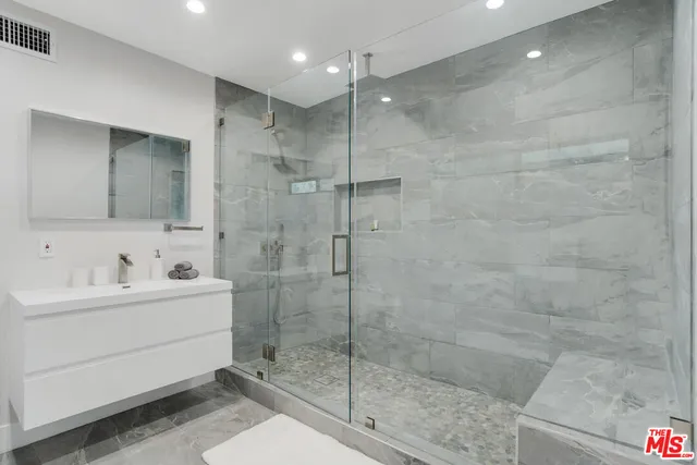 $13,900 | 2515 Thames Street, Los Angeles, CA 90046