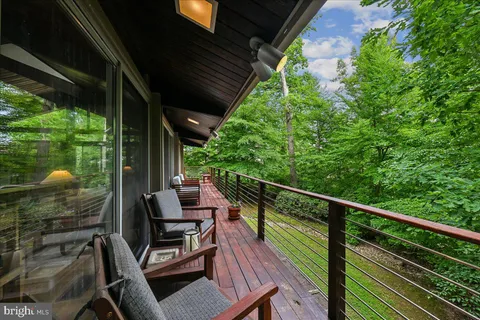 $1,995,000 | 6620 Fernwood Court, Bethesda, MD 20817