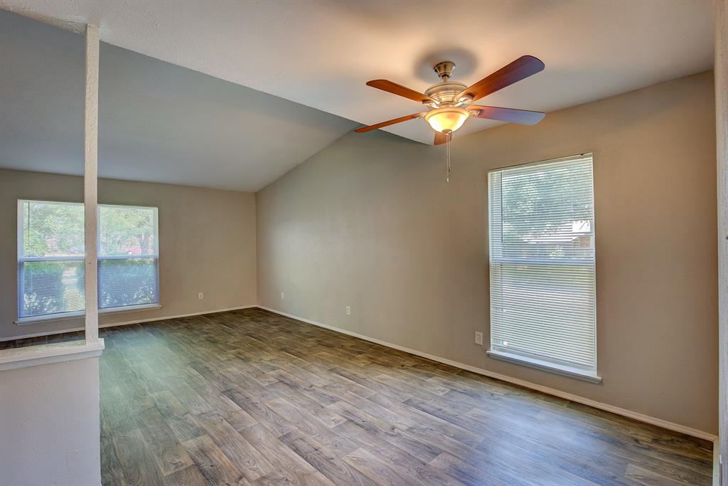 7801 Summerglen Road Fort Worth, TX 76133 - Photo 28 of 40