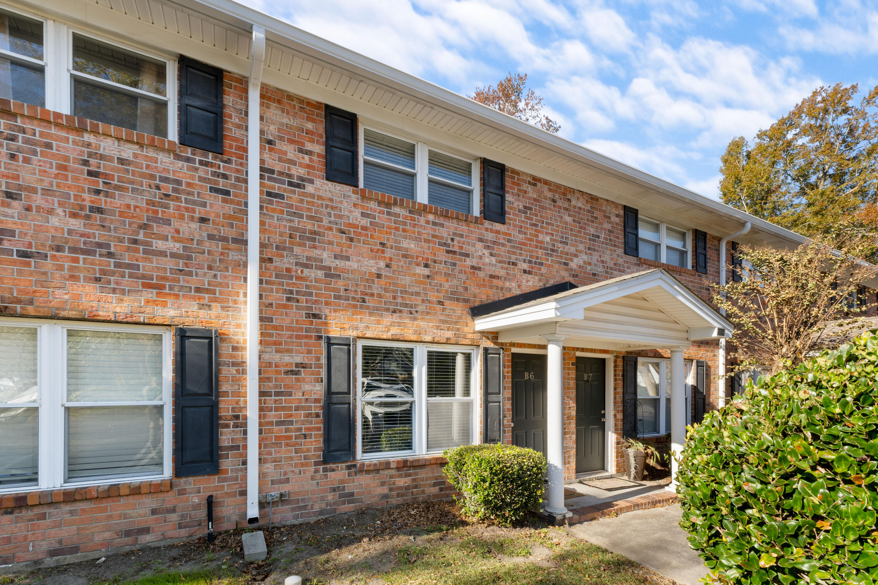 1820 Mepkin Road, Unit B6 Charleston, SC 29407 - Photo 2 of 12 DSC05123