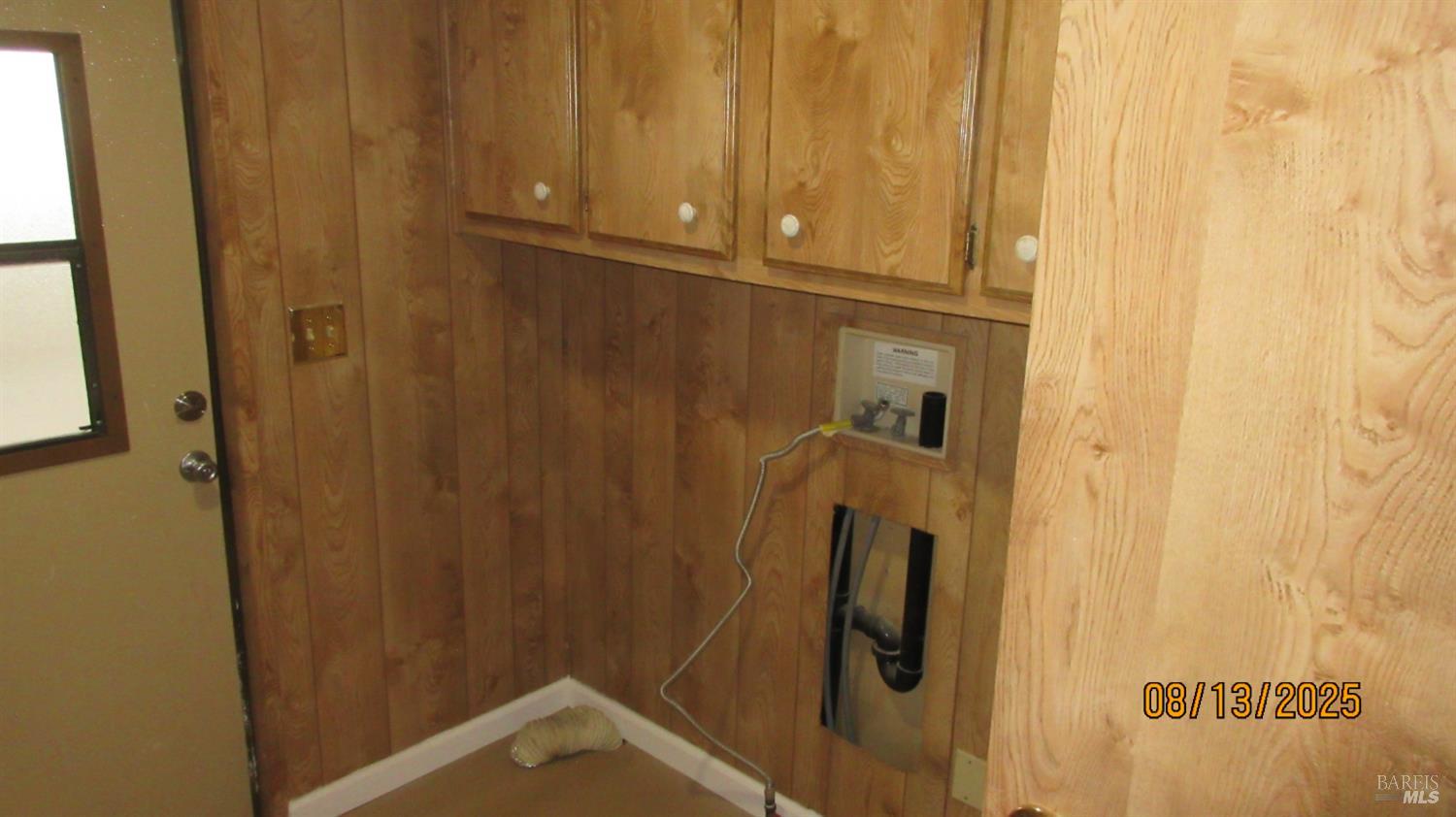 190 Apple Lane Santa Rosa, CA 95407 - Photo 13 of 15 a bathroom with a shower curtain