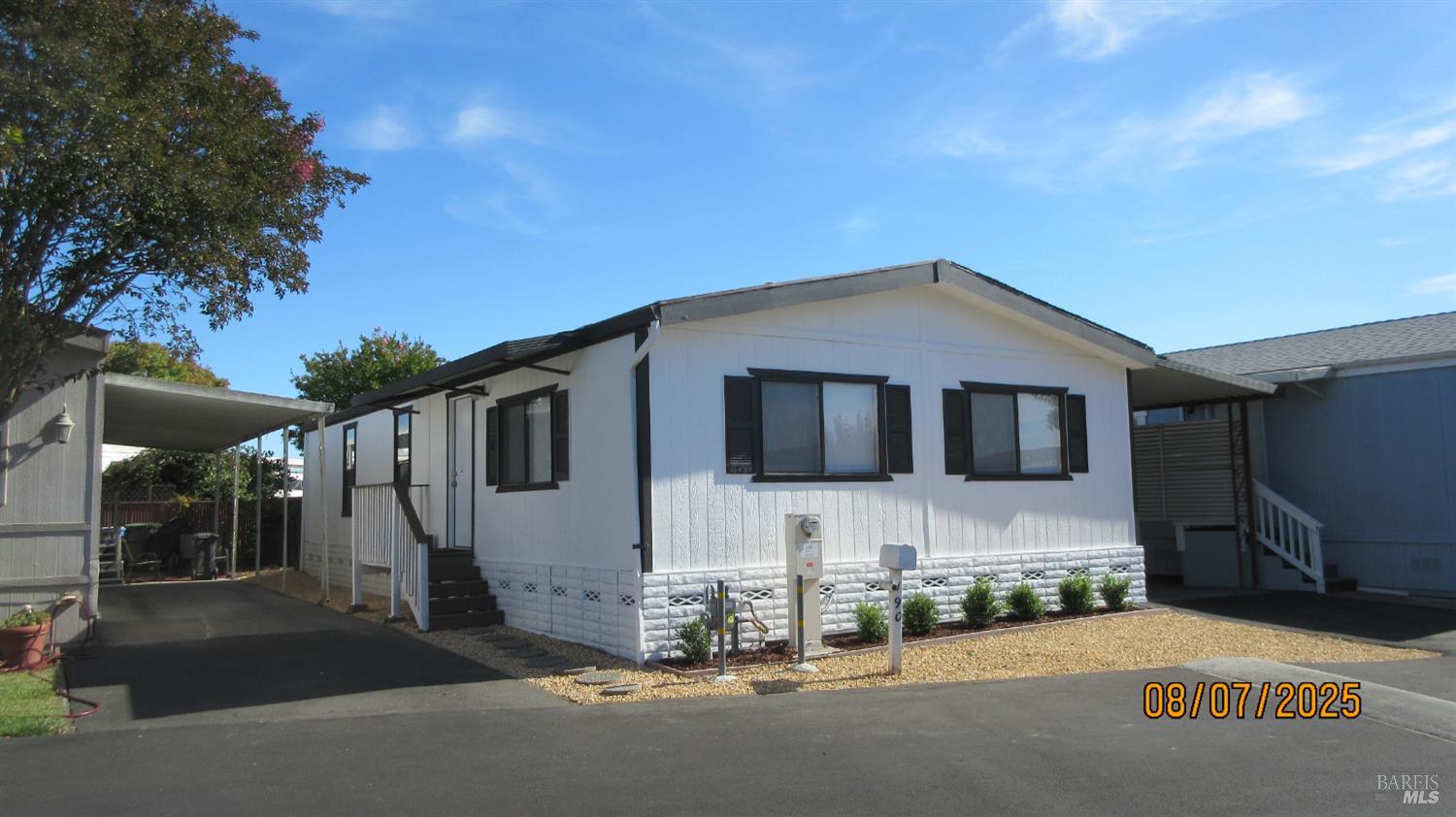 190 Apple Lane Santa Rosa, CA 95407 - Photo 2 of 15 a house view with a outdoor space