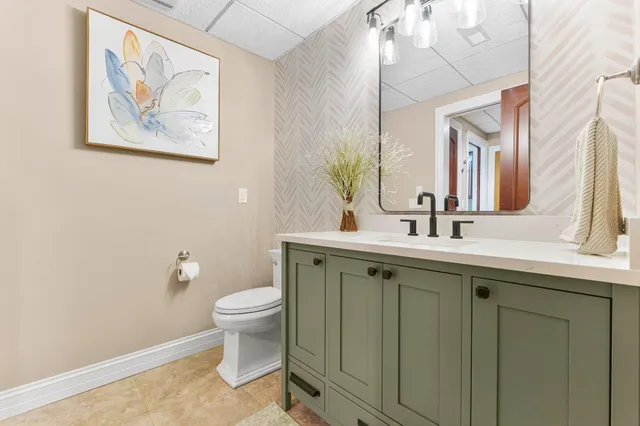 $2,450,000 | 53717 Meadow Lake Court, Elkhart, IN 46514