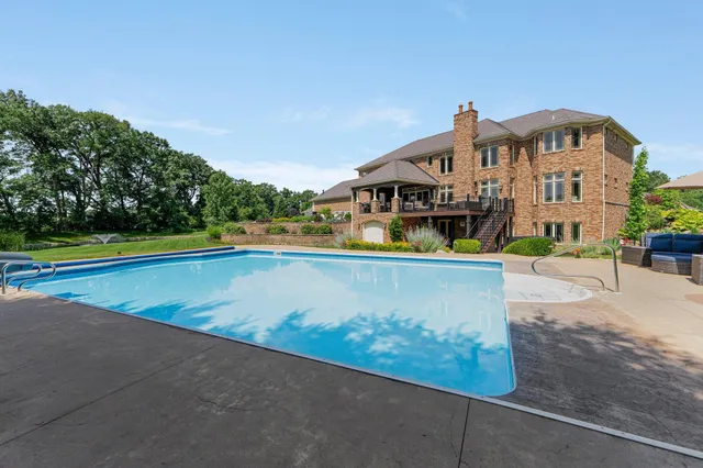 $2,450,000 | 53717 Meadow Lake Court, Elkhart, IN 46514
