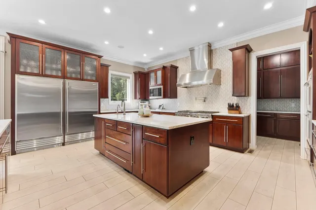 $2,450,000 | 53717 Meadow Lake Court, Elkhart, IN 46514