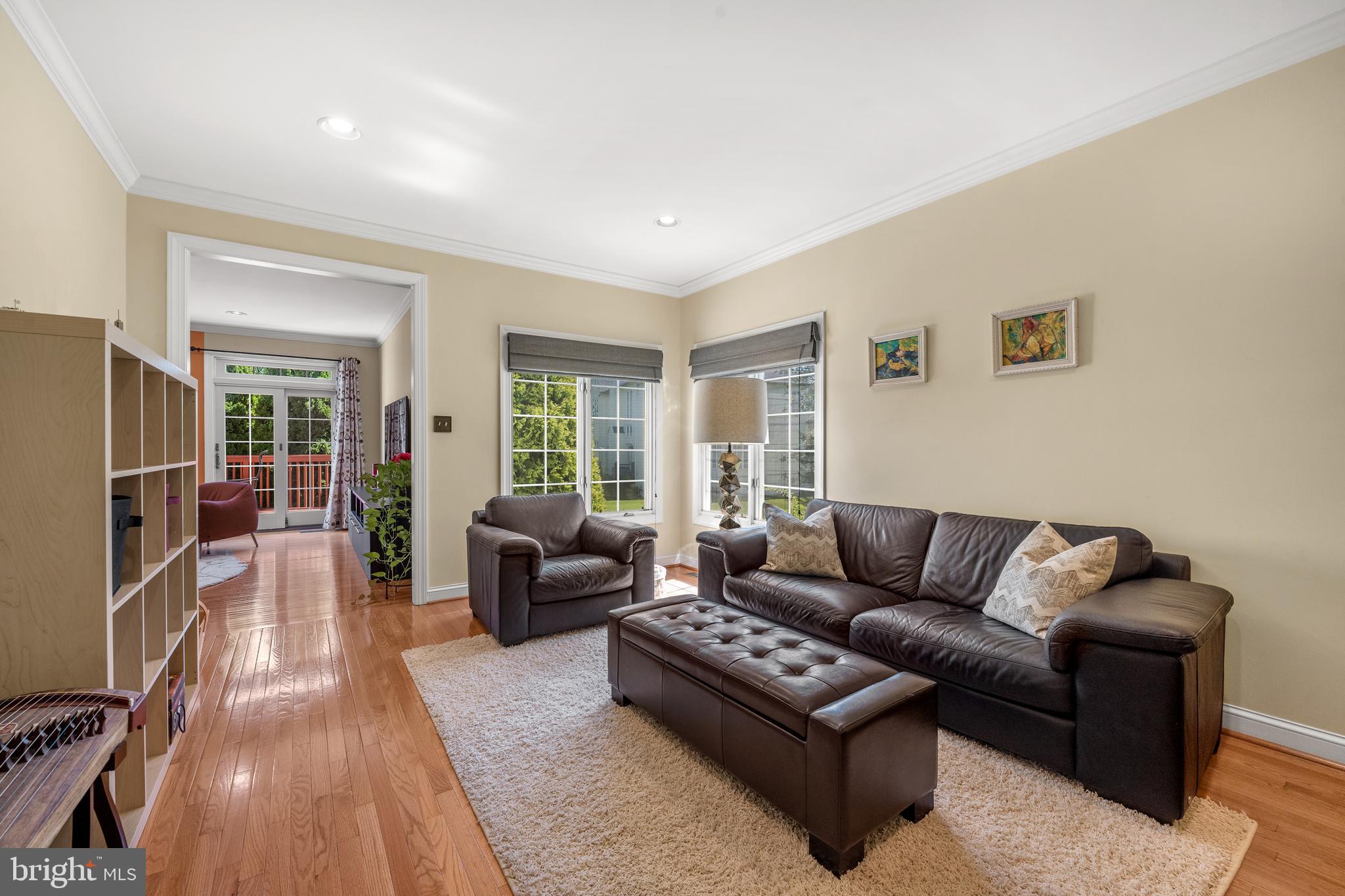 8 Hayworth Circle Exton, PA 19341 - Photo 19 of 39 Living room