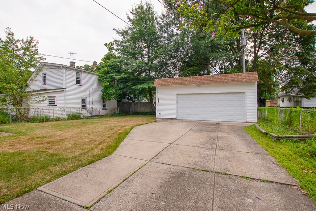 15607 Munn Road Cleveland, OH 44111 - Photo 27 of 29 Gallery Image 27