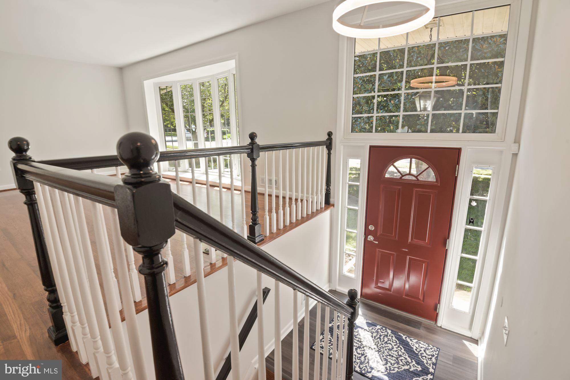 8348 Wagon Wheel Road Alexandria, VA 22309 - Photo 4 of 41