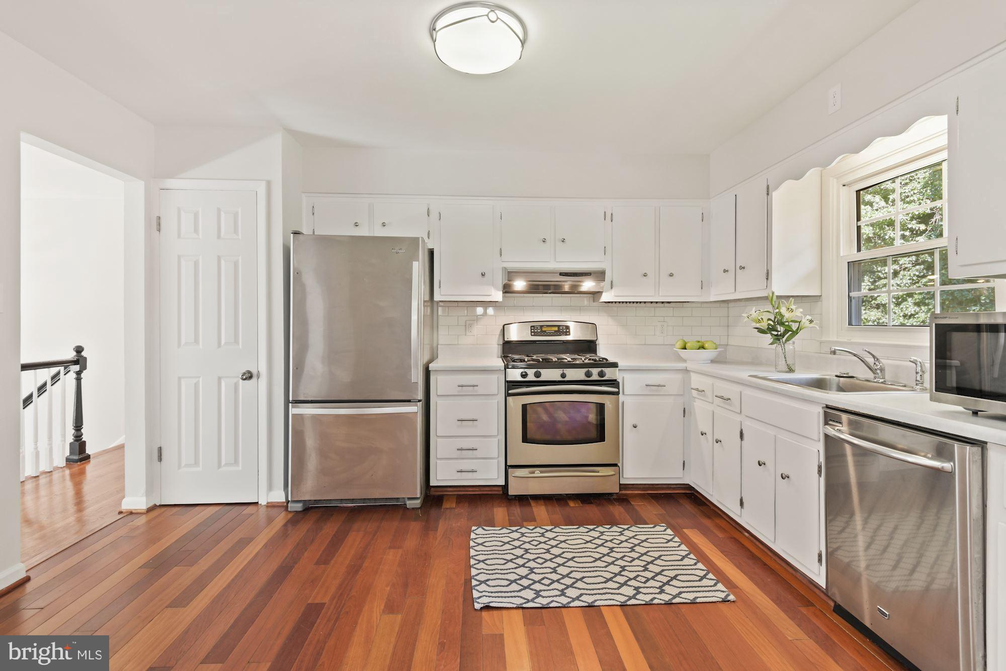 8348 Wagon Wheel Road Alexandria, VA 22309 - Photo 10 of 41