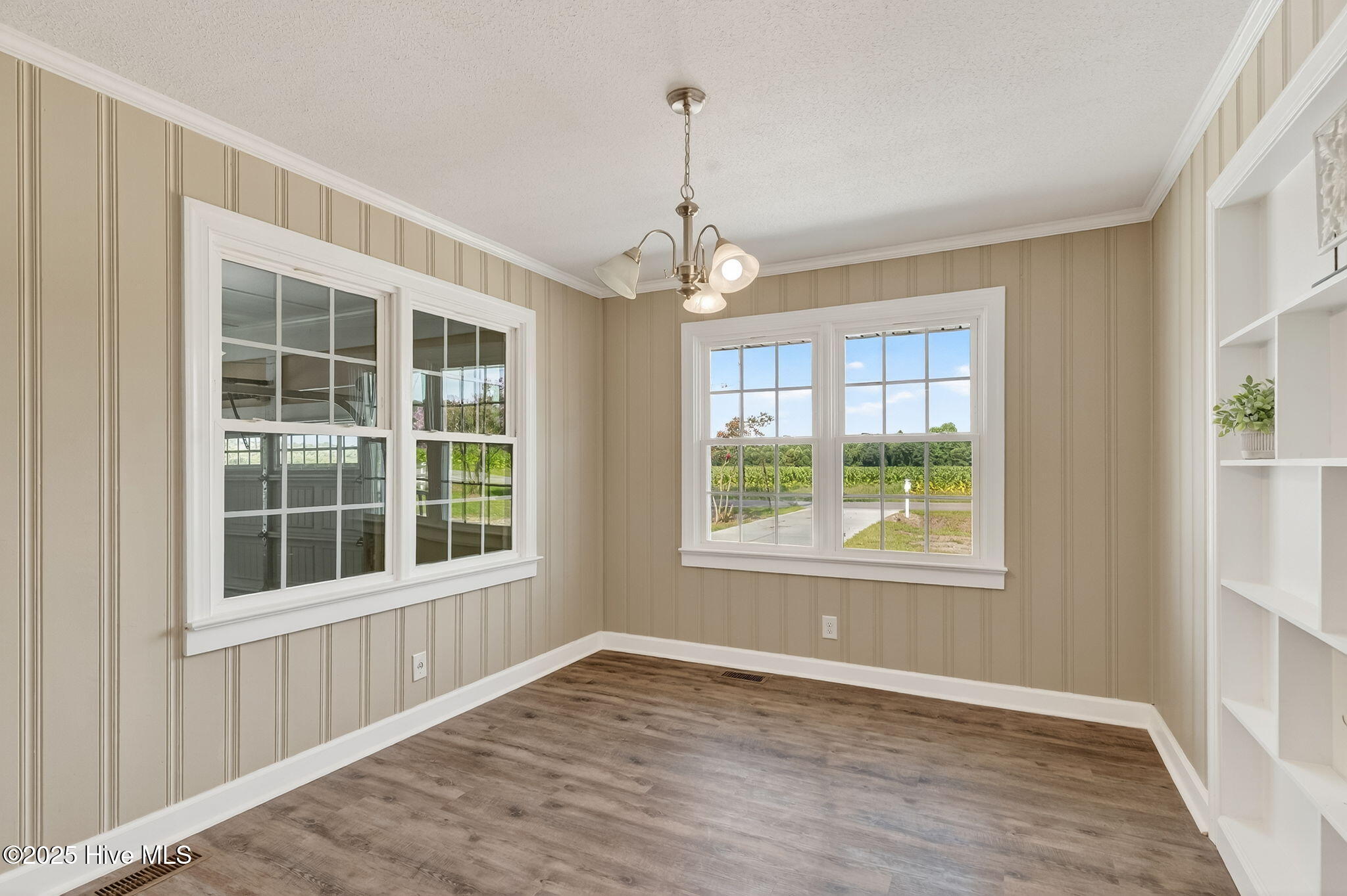 6715 Princeton Kenly Road Princeton, NC 27569 - Photo 4 of 35 30-web-or-mls-_DSC1068